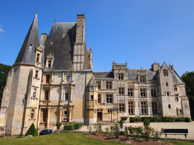 Chateau du Fontaine-Henry